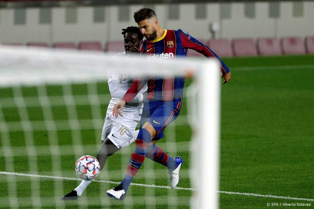 Tevreden Koeman baalt van rode kaart Piqué