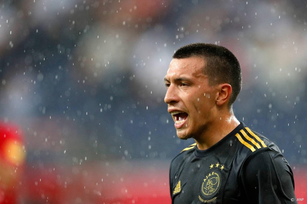 Ajax start met Martínez tegen Liverpool