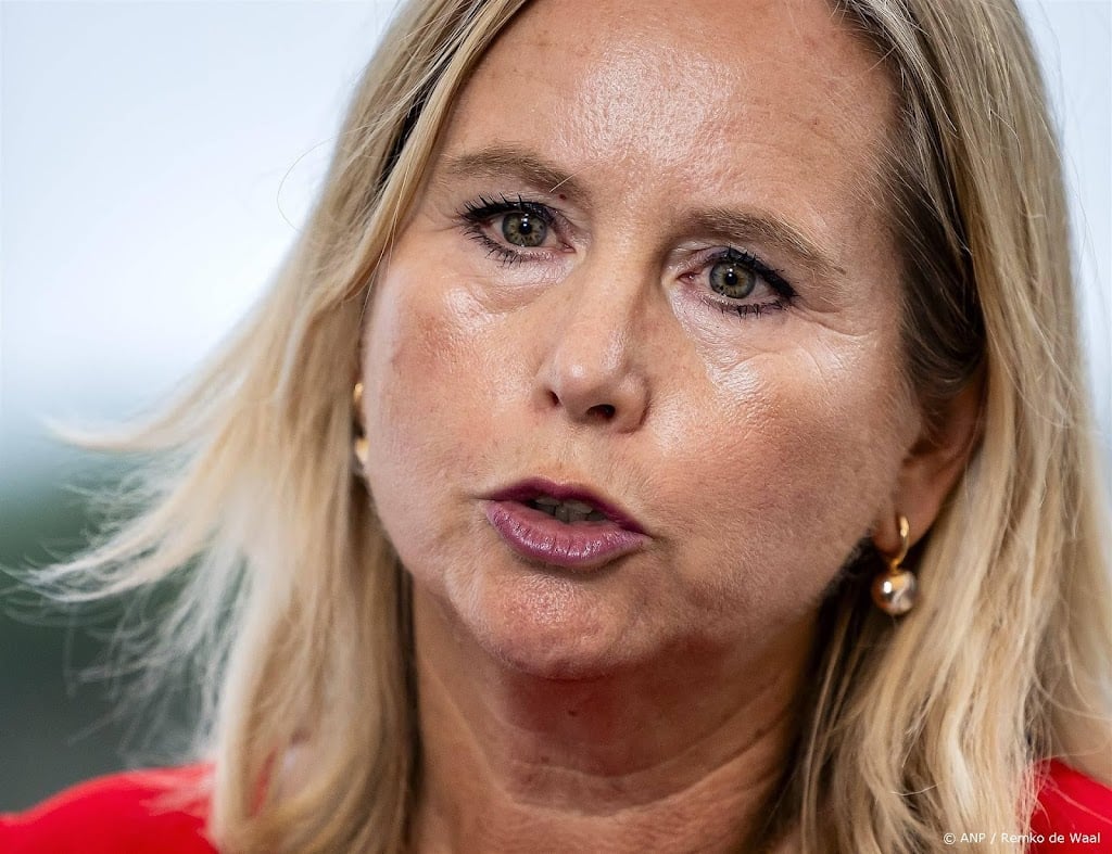 Oegandaplan is niet voorbarig, bezweren ministers Faber en Klever