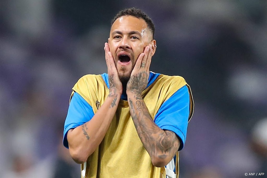 Neymar maakt na jaar blessureleed rentree bij Al-Hilal