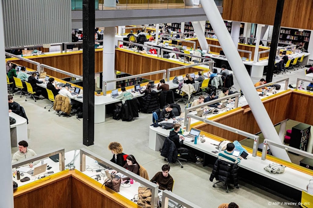 Instroom internationale studenten in bacheloropleidingen daalt