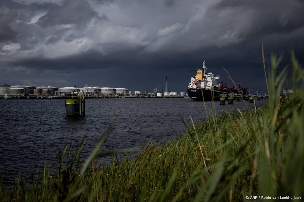 Vanaf donderdag kans op storm, zeer zware windstoten en regen
