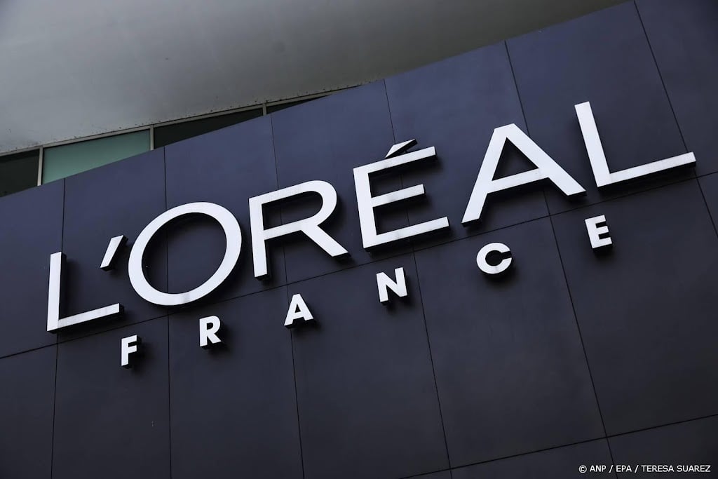 L'Oréal zegt interesse te hebben in aandeel Armani