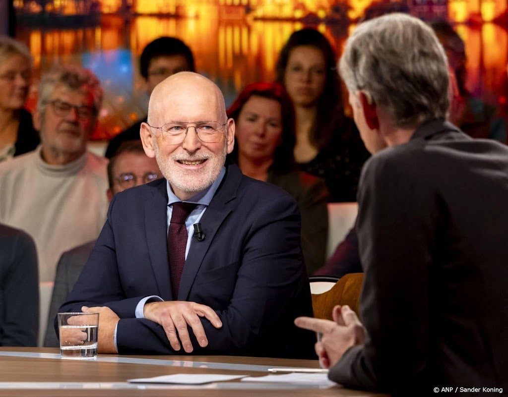 Timmermans: bereid te praten over nationale asielmaatregelen 