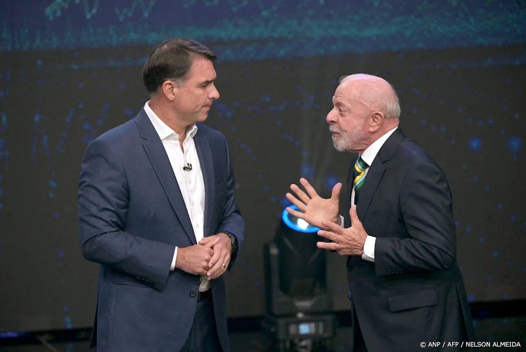 Bolsonaro verzoekt einde kandidatuur Lula om WhatsApp-propaganda