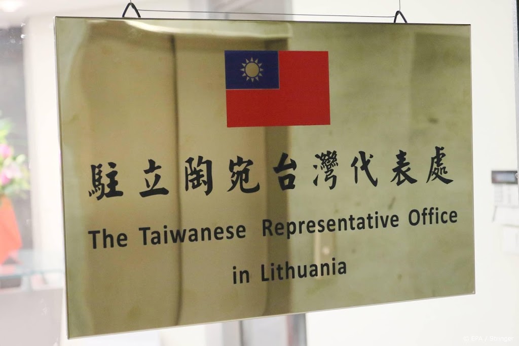 China beperkt diplomatieke banden met Litouwen om rel over Taiwan