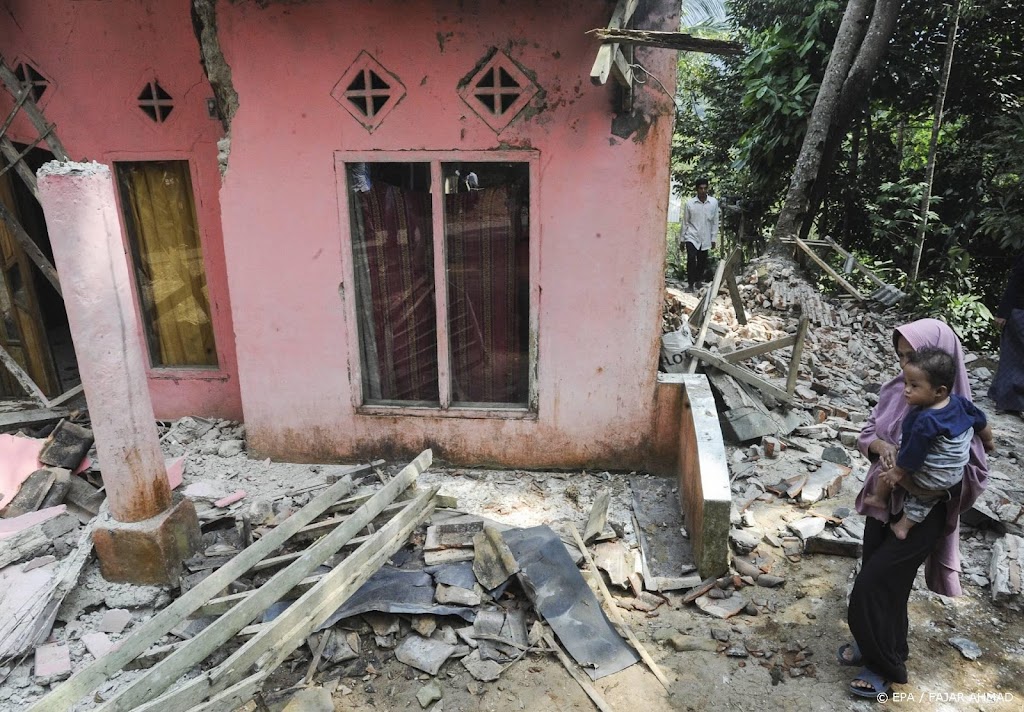 Tientallen doden door aardbeving op Indonesische eiland Java