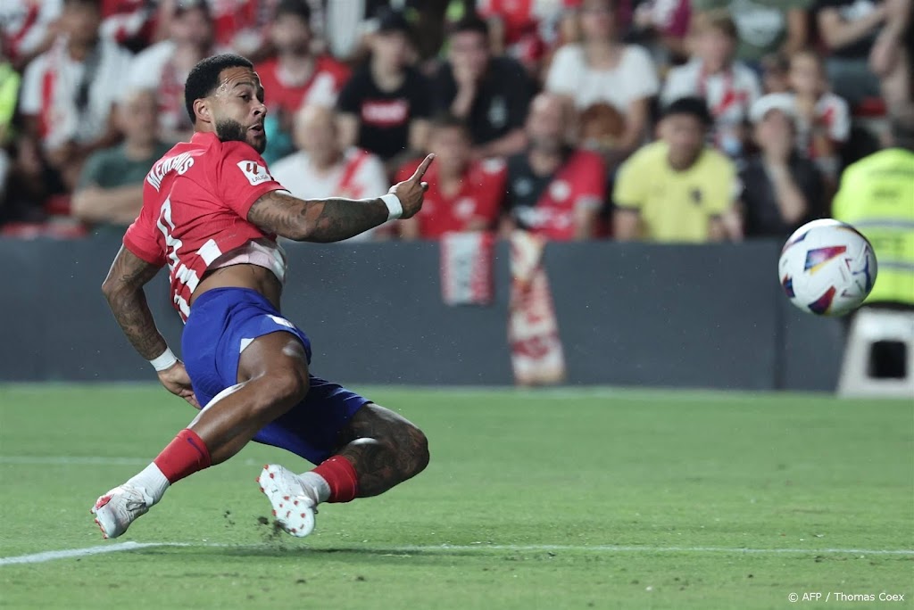 Depay terug op het trainingsveld bij Atlético Madrid