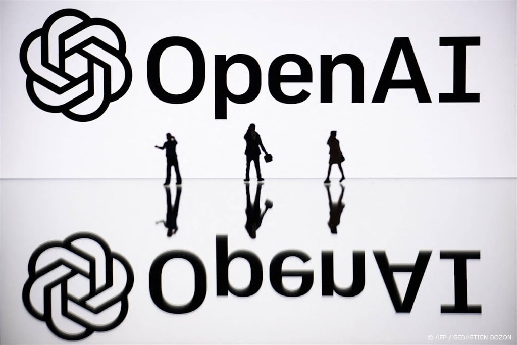 OpenAI voert 'intense discussies' om bedrijf bij elkaar te houden