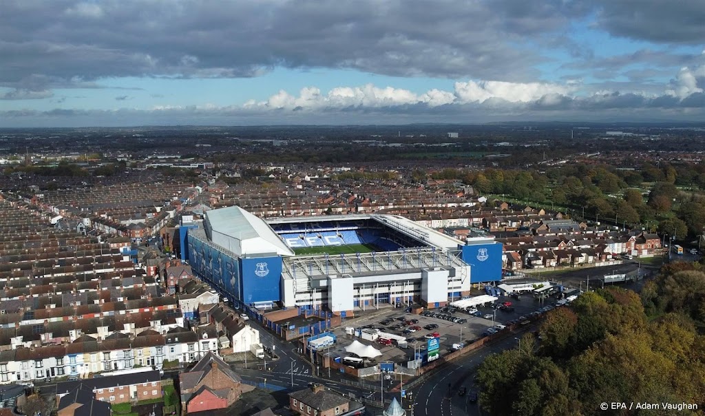 Britse parlementariër vraagt om actie tegen puntenaftrek Everton