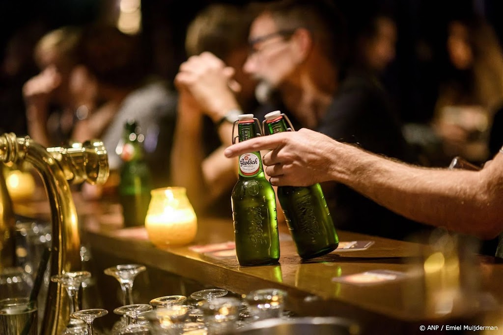 Nazorg na alcoholvergiftiging doet jongeren flink minder drinken