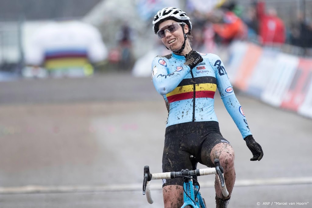 Wereldkampioene veldrijden Cant slaat toe in Waaslandcross