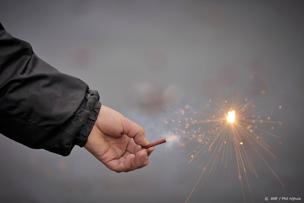 Vuurwerkhandels mogen ook licht vuurwerk niet verkopen