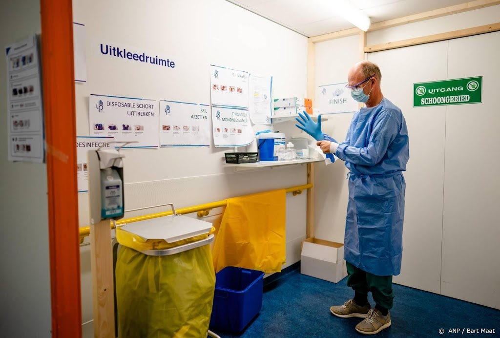 Steeds meer zorgpersoneel ziek