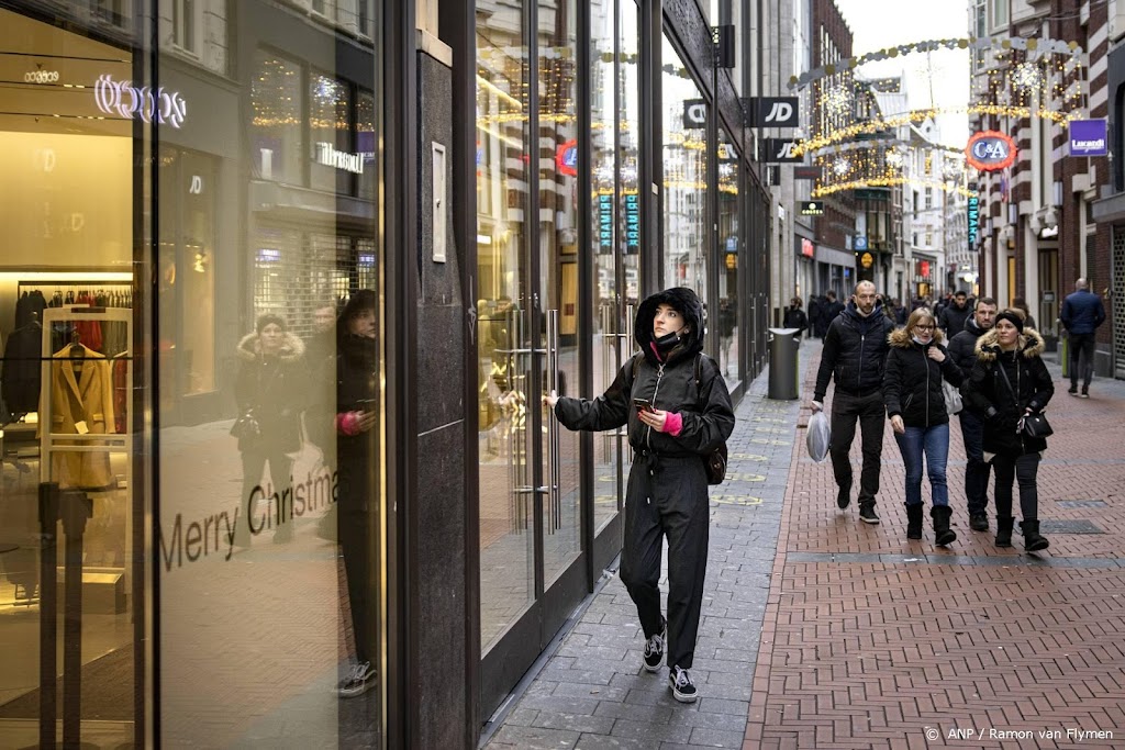 CBS: Nederlands consumentenvertrouwen verder omlaag