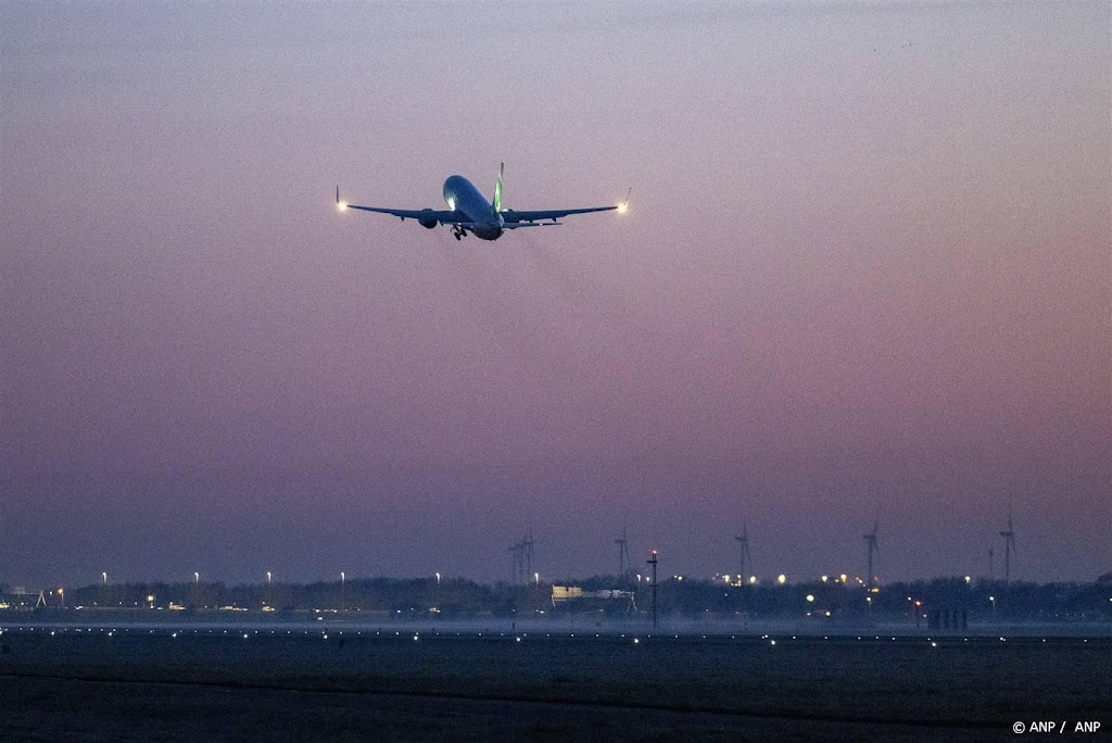 Schiphol kan 483.000 vluchten aan in 2024, 13.000 extra in zomer