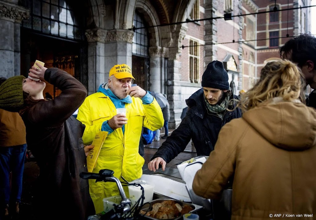 Rijksmuseum dicht, XR-activisten nog steeds in Eregalerij