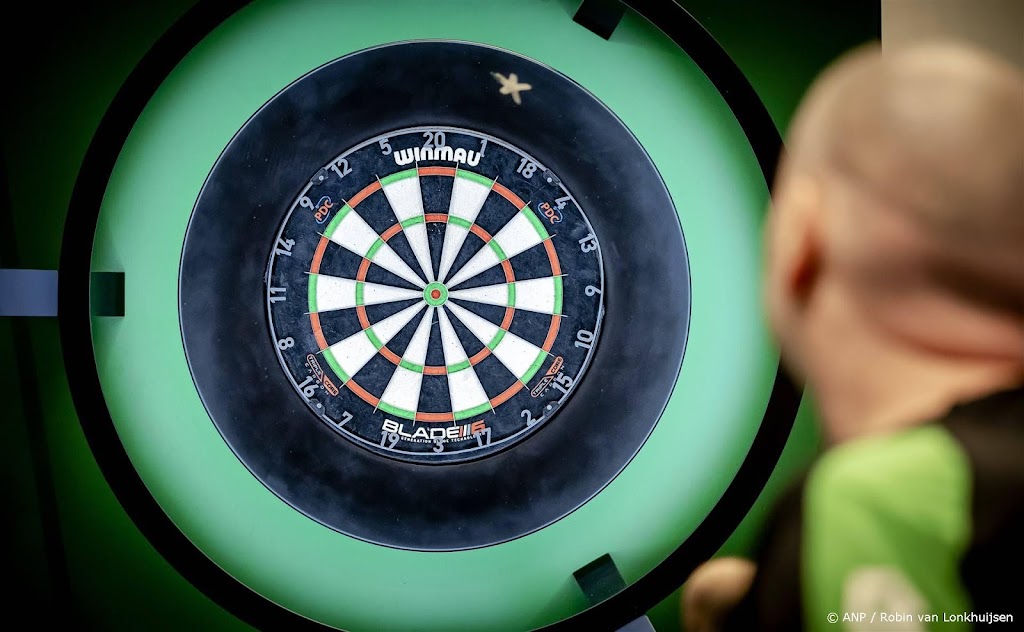 Van Barneveld verliest in tweede ronde WK darts van Kenny 