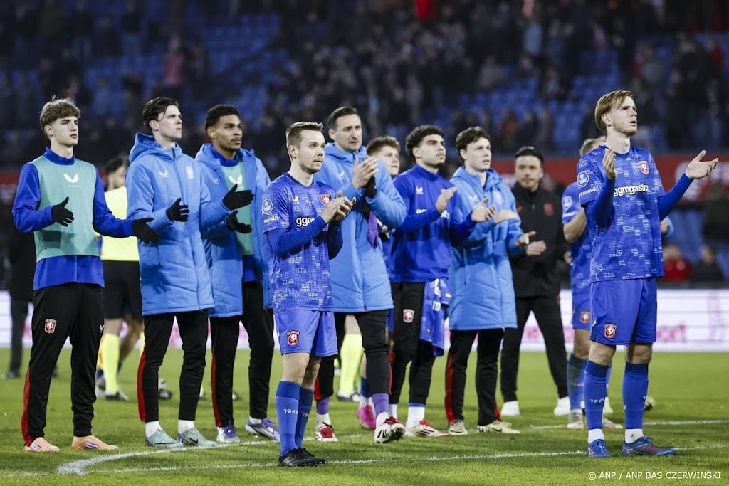 Aanvoerder Pröpper baalt van gelijkspel van FC Twente in De Kuip 