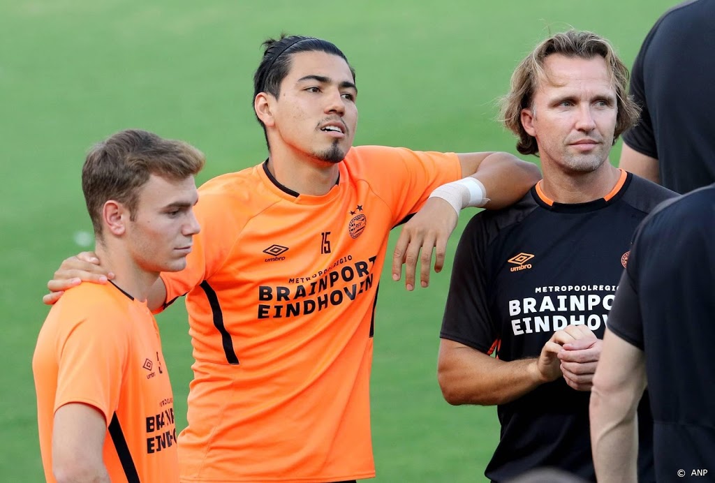 Zenden definitief assistent-trainer van Faber bij PSV