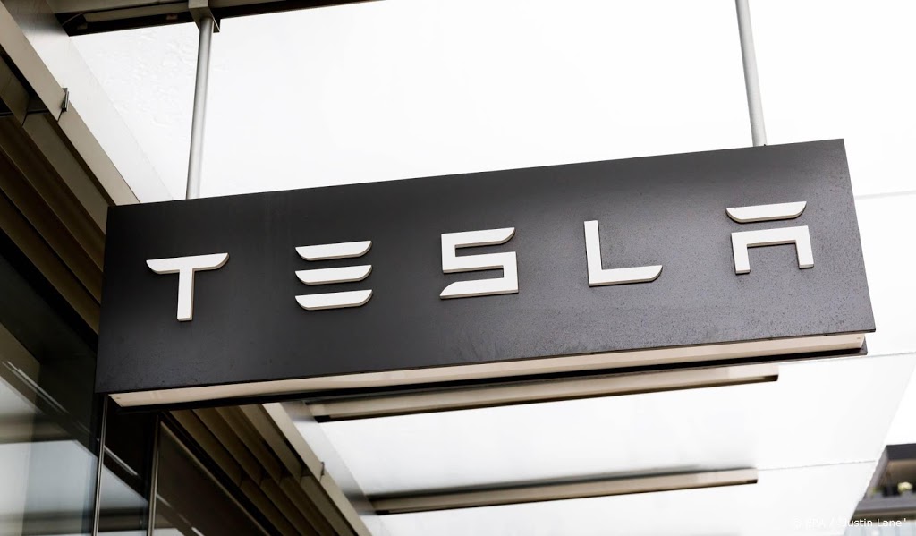 Tesla meer dan 100 miljard dollar waard op beurs