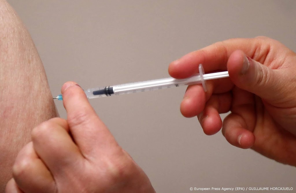 CDC: amper allergische reacties bij inentingen met Moderna-vaccin