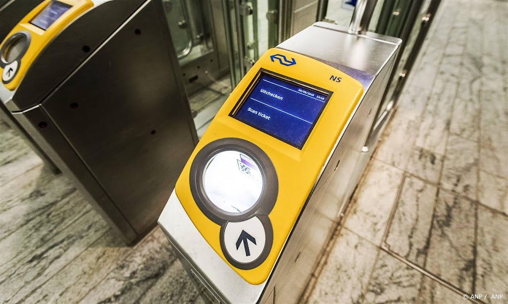 Treinreizigers kunnen niet in- en uitchecken op station Sloterdijk