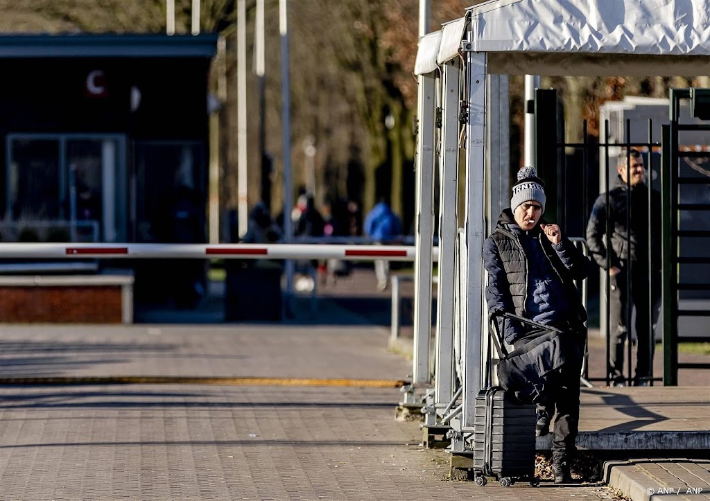 Asielinstroom iets gedaald, maar nog altijd hoger dan vorig jaar