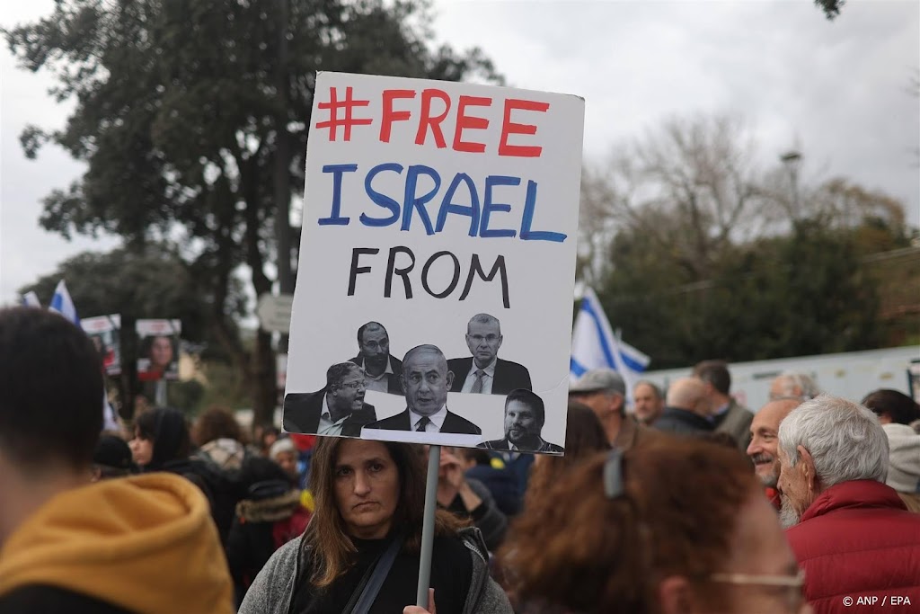 Familieleden Israëlische gijzelaars verstoren bijeenkomst Knesset