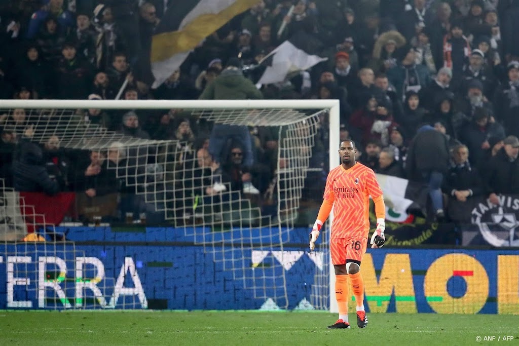 Udinese deelt eerste levenslang stadionverbod uit na racisme