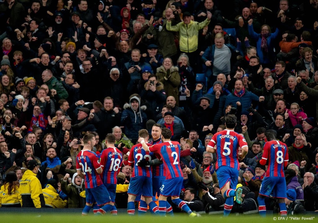 Van Aanholt bezorgt Crystal Palace zege op Newcastle