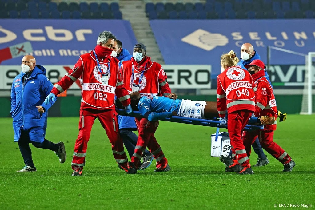 Napoli-aanvaller Osimhen met hoofdblessure in ziekenhuis