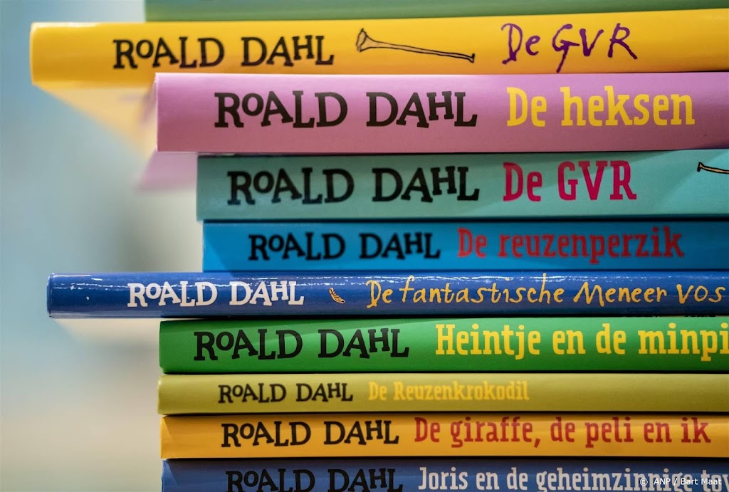 Nederlandse uitgever past boeken Dahl voorlopig niet aan