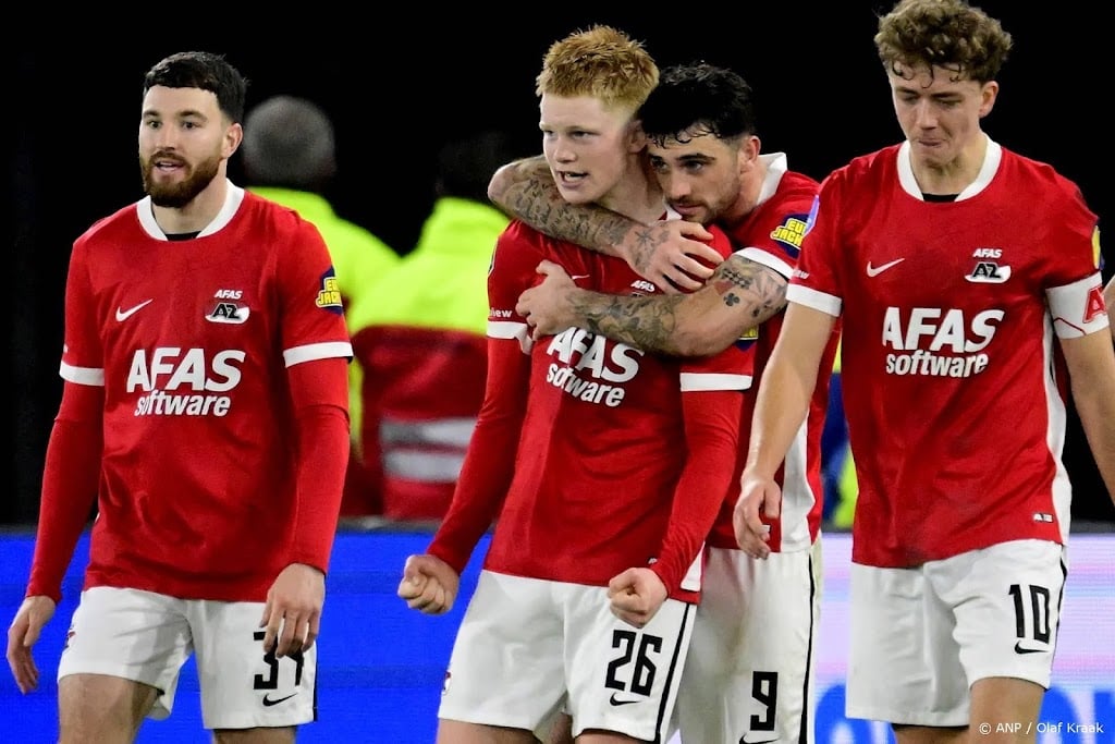 AZ verslaat Sparta en klimt naar vijfde plaats in Eredivisie  