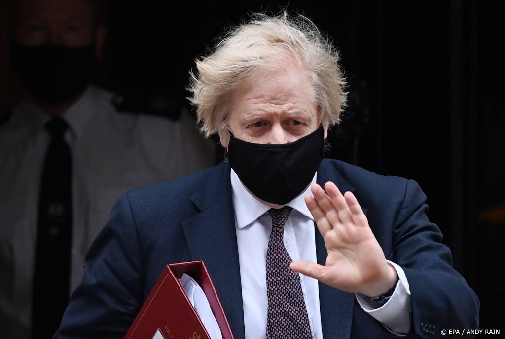 Johnson wil exportverbod vaccins voorkomen en belt EU-leiders