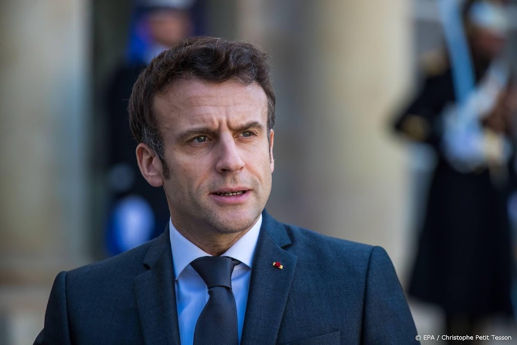 Macron overweegt voedselbonnen voor arme Fransen