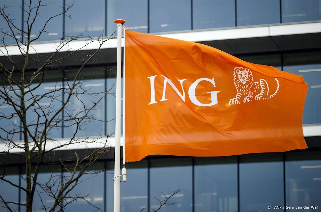 ABN AMRO en ING aan kop in licht hogere AEX