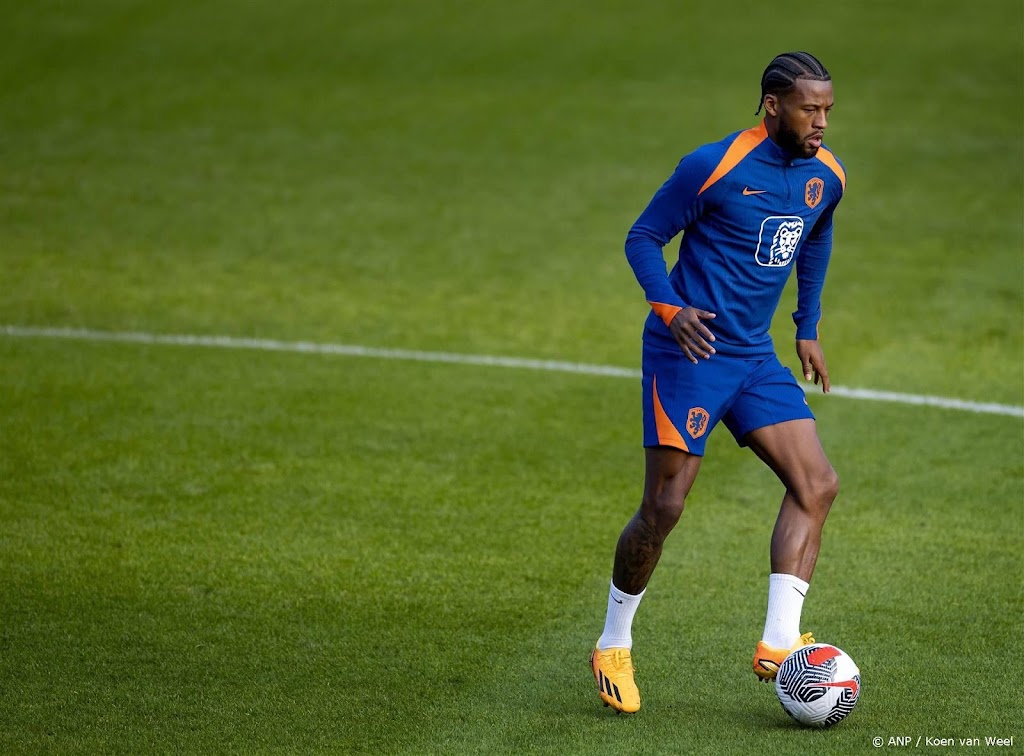 Oranje start met Depay en Wijnaldum tegen Schotten  