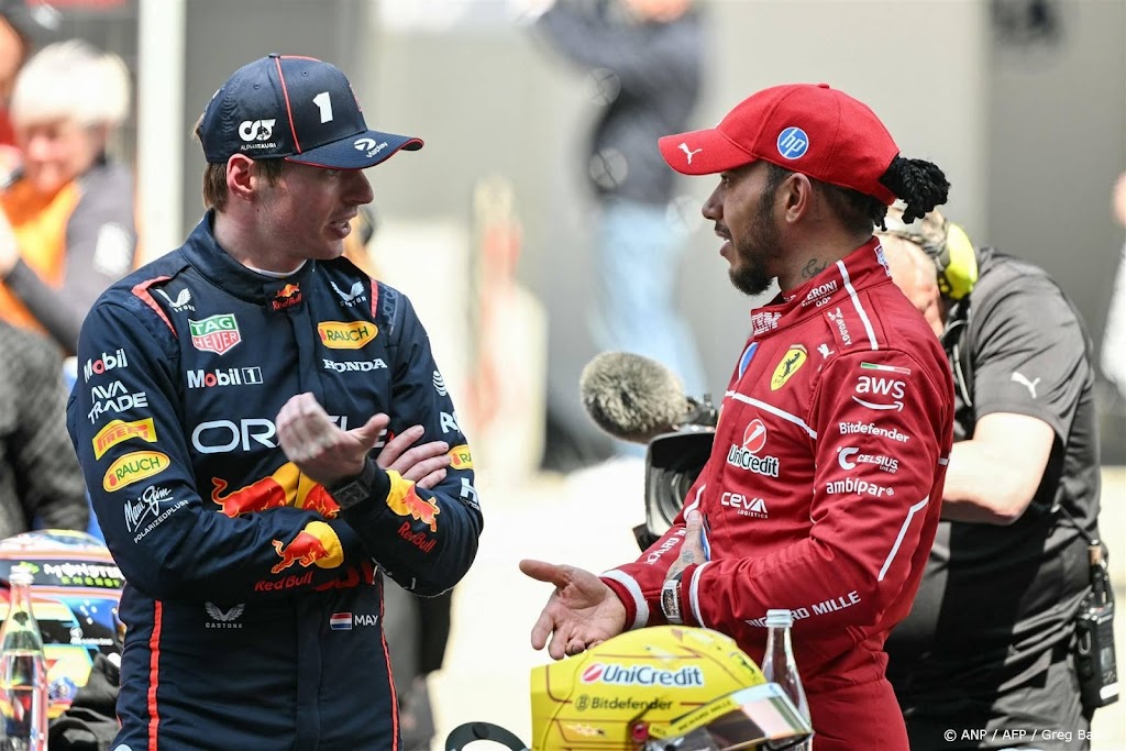 Verstappen derde bij sprintrace in China, Hamilton eerste