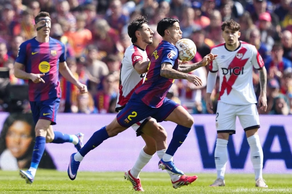 FC Barcelona blijft na winst tegen Rayo Vallecano op titelkoers