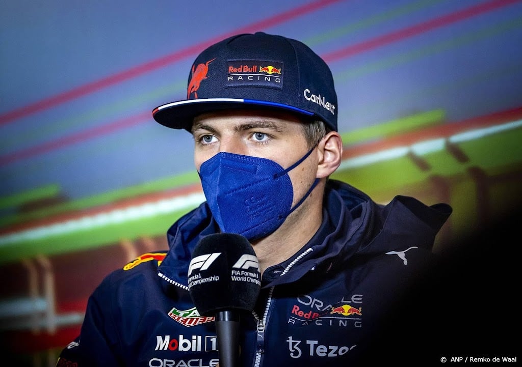 Verstappen langzamer dan Ferrari's in natte vrije training Imola