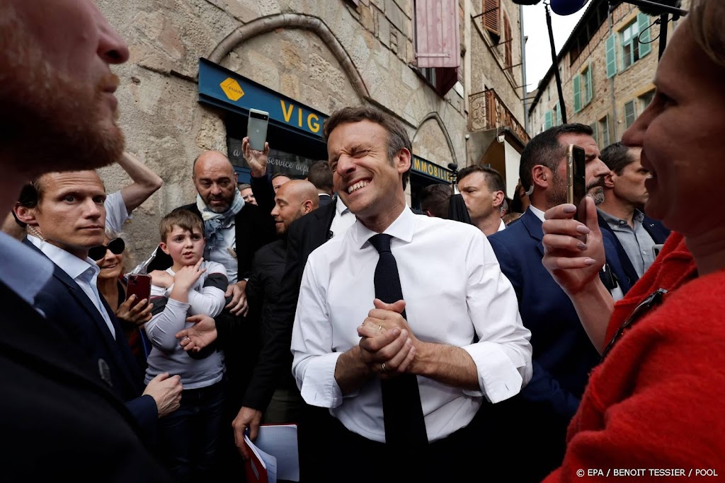 Macron waarschuwt Fransen voor 'verkiezingskater' à la Trump
