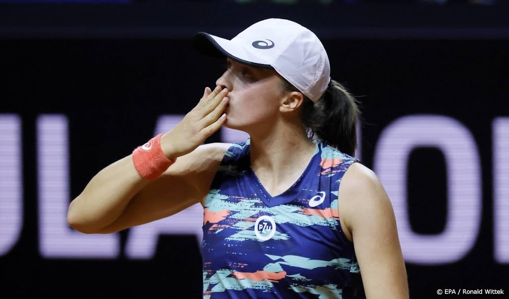 Tennisster Swiatek ten koste van Raducanu naar laatste vier