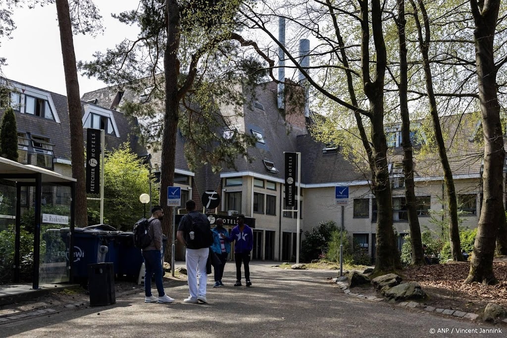 Dwangsom voor COA gaat in: nog ruim 200 asielzoekers in hotel Epe