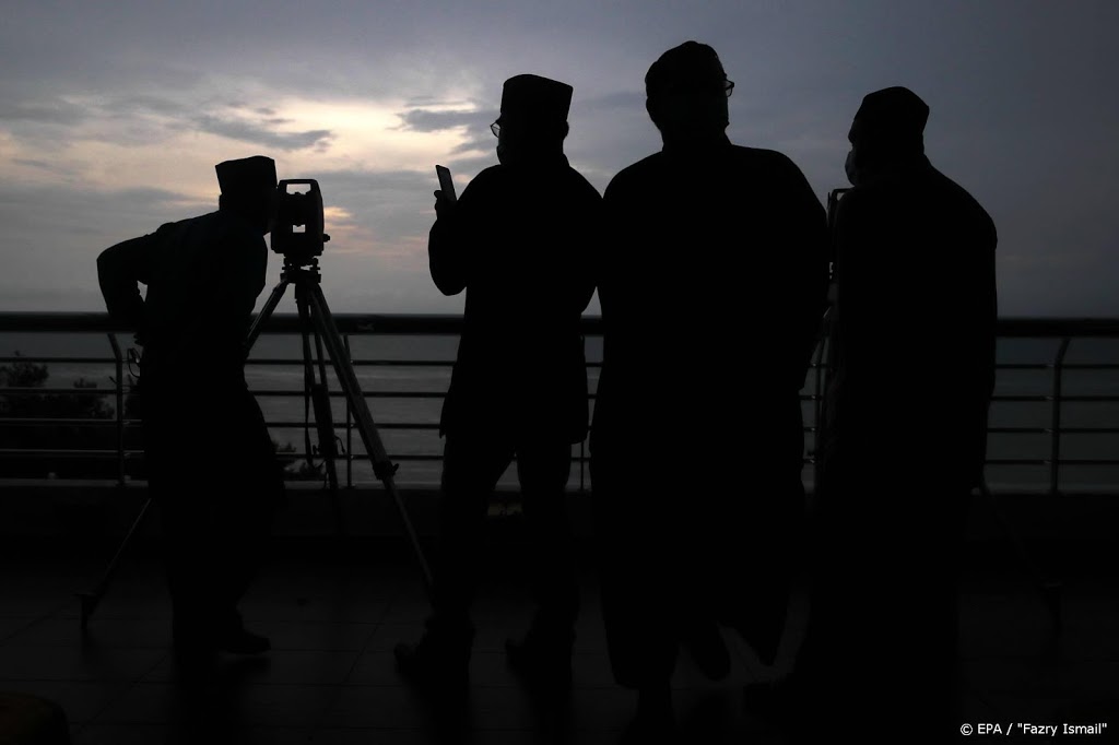 Nieuwe maan nog niet gezien, dus ramadan eindigt zaterdag
