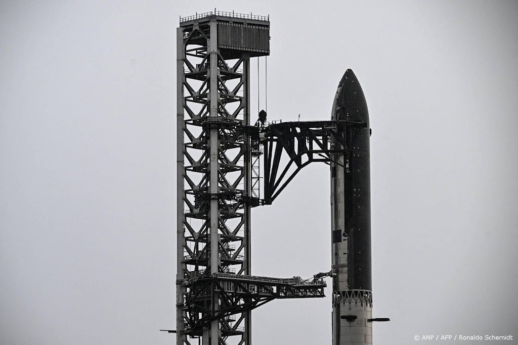 Twaalfde testvlucht van SpaceX met raket Starship uitgesteld 
