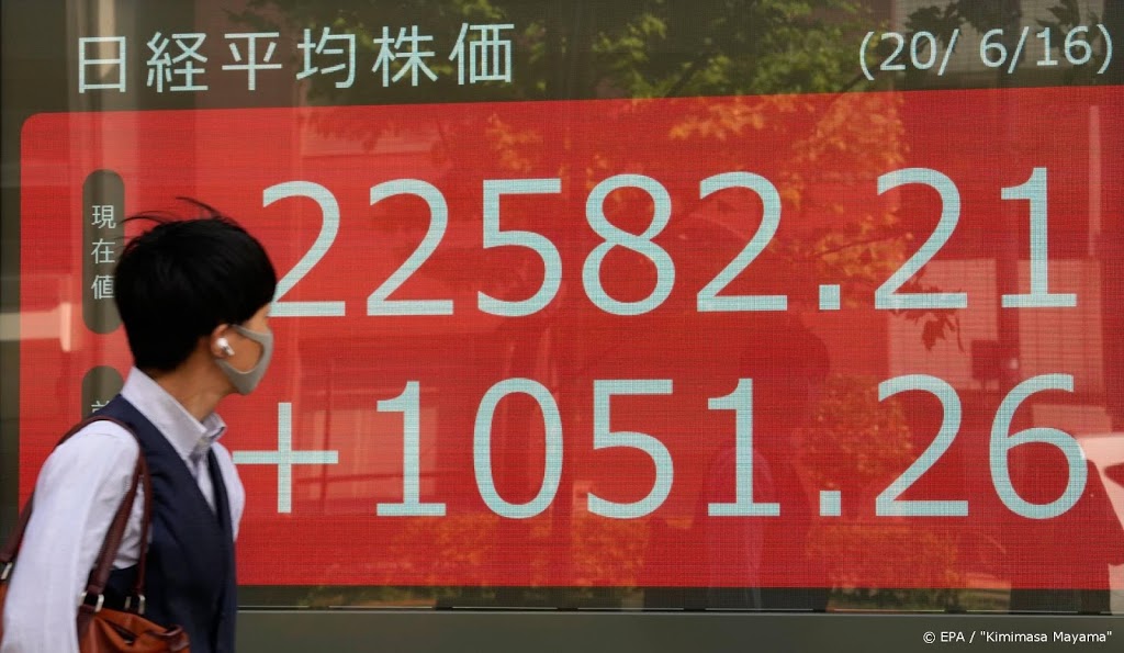 Nikkei begint week met klein verlies