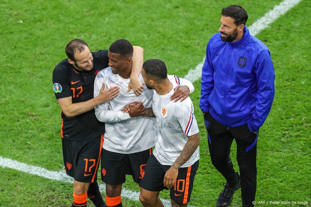 Ongeslagen Oranje met veel vraagtekens richting achtste finales  