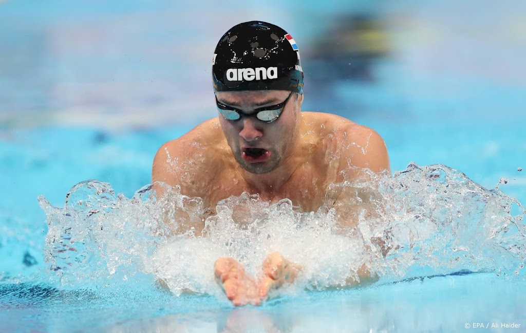 Corbeau en Kamminga door naar halve finale 200 meter schoolslag 