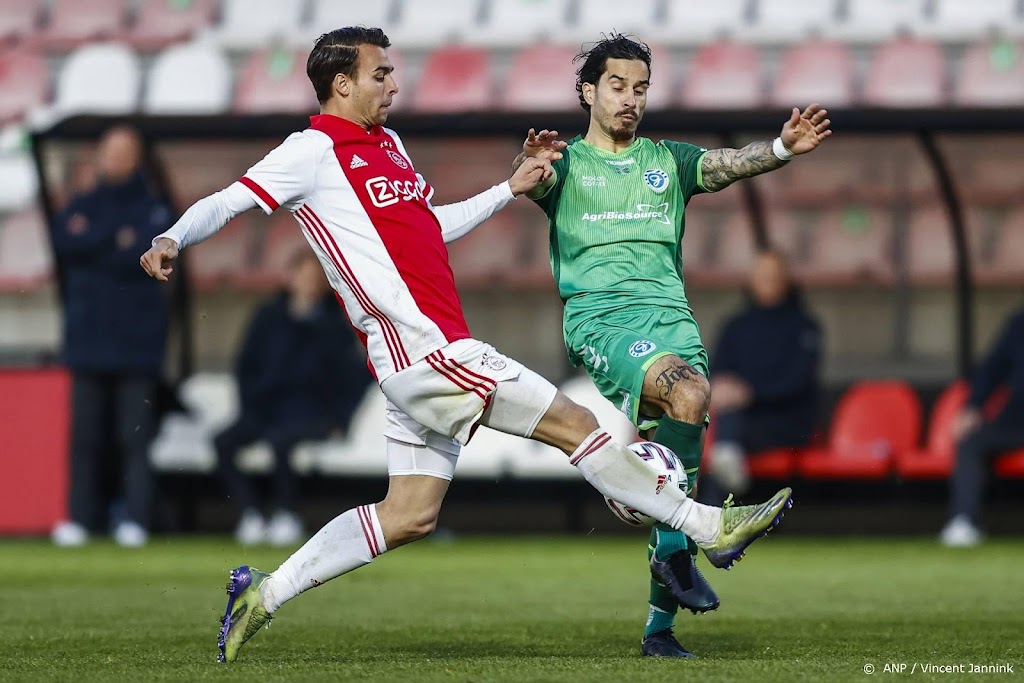 Go Ahead Eagles neemt Llansana over van Ajax